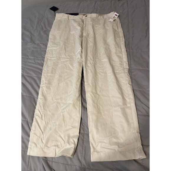 Chaps Mens Cream Flat Front Pants W42 X L30 NEW - Picture 1 of 3